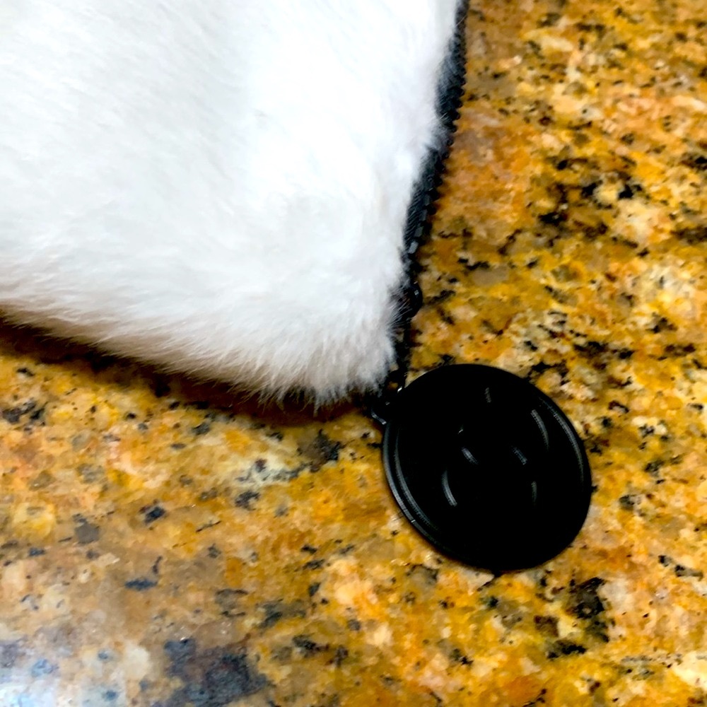 Authentic rare and collectible large CHANEL White Faux Fur Clutch, must have! - Picture 6 of 13
